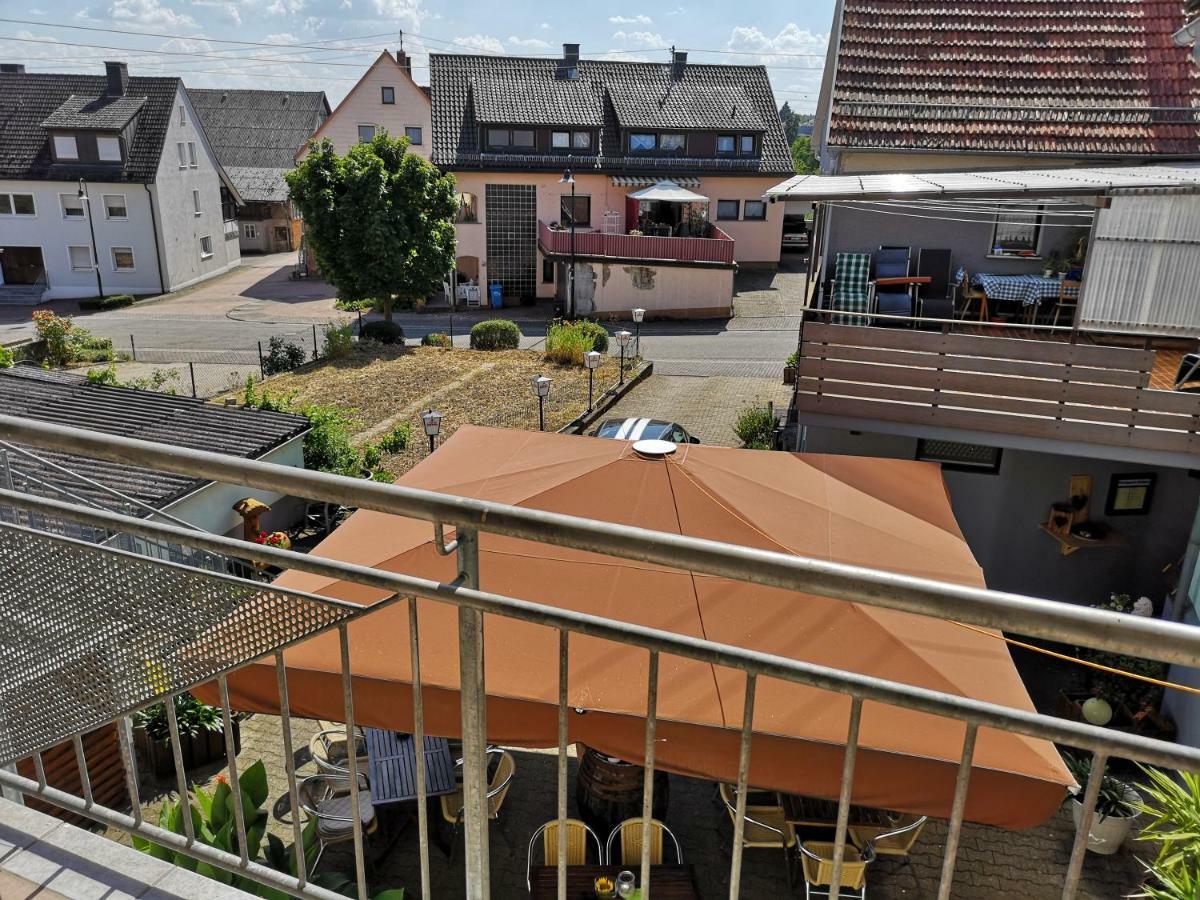 Gasthaus zum Löwen Seckach Exterior foto